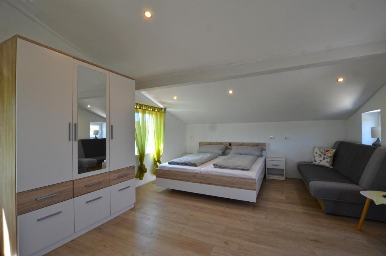 Bavica Apartments Rovigno Esterno foto