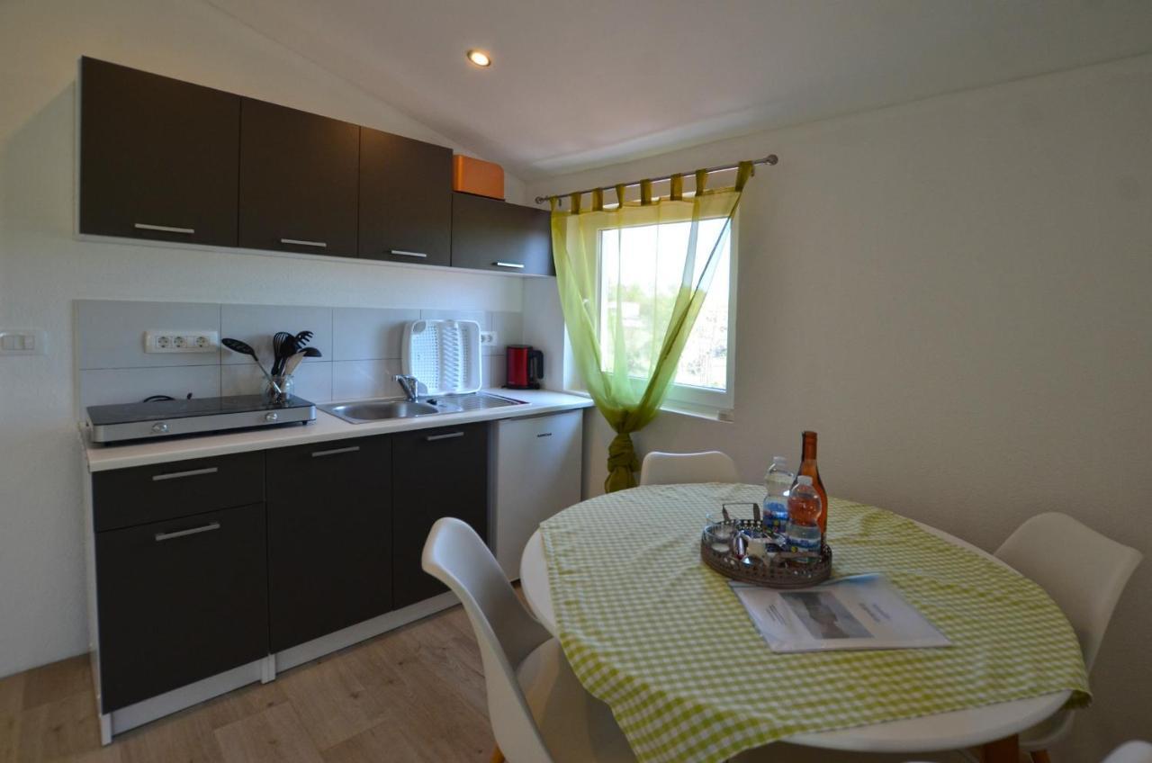 Bavica Apartments Rovigno Esterno foto